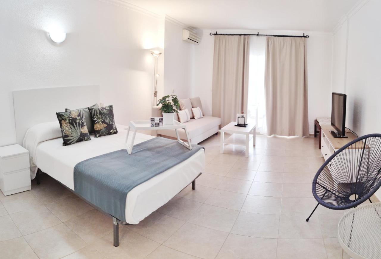 Benalbeach Casa Kito Relax 1ª Linea De Playa Benalmadena Luaran gambar